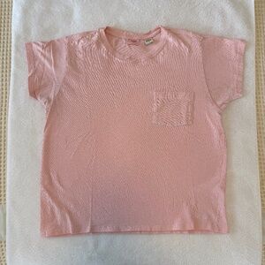 Levi's pink short sleeve t-shirt - size large